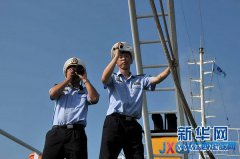 中國海監(jiān)在西沙海域驅離兩艘越南籍非法越境捕撈漁船