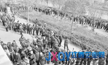 山東多地傳聞天然氣將漲價民眾排隊搶氣