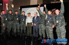 我軍指揮員：軍隊(duì)非黨化致蘇聯(lián)解體教訓(xùn)深刻
