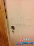 業主投訴滿庭春MOMA漏水嚴重 翻修8次后仍是“水