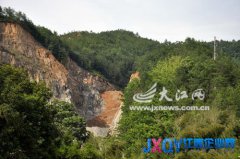 興國縣洛江采石場在高壓線下非法作業 眾村民呼