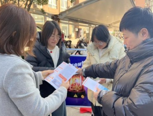 平安人壽鷹潭中支走進劉洪社區開展防非宣傳活動
